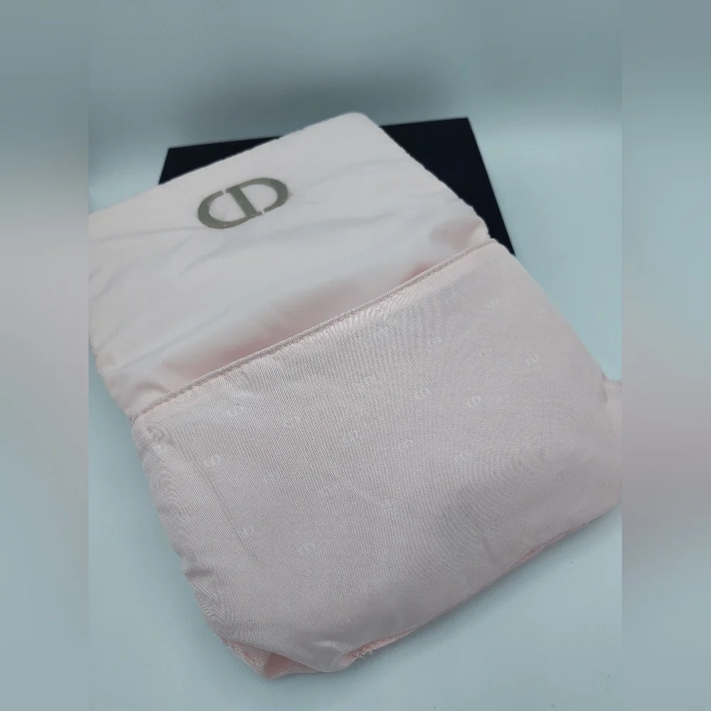 ✨ Dior Who? Dior YOU. Pink Puff Luxe Makeup Bag Pouch Only ✨ NEW IN BOX - Picture 4 of 6